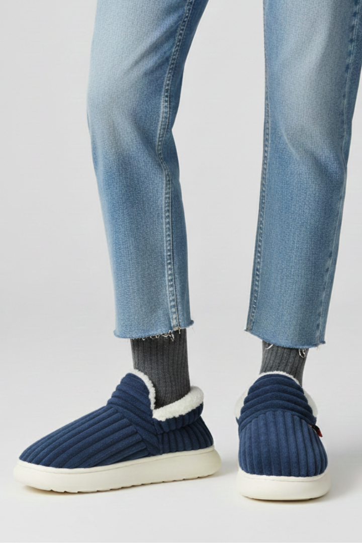 Women’s Slippers with Ribbed Upper and Inner Lining