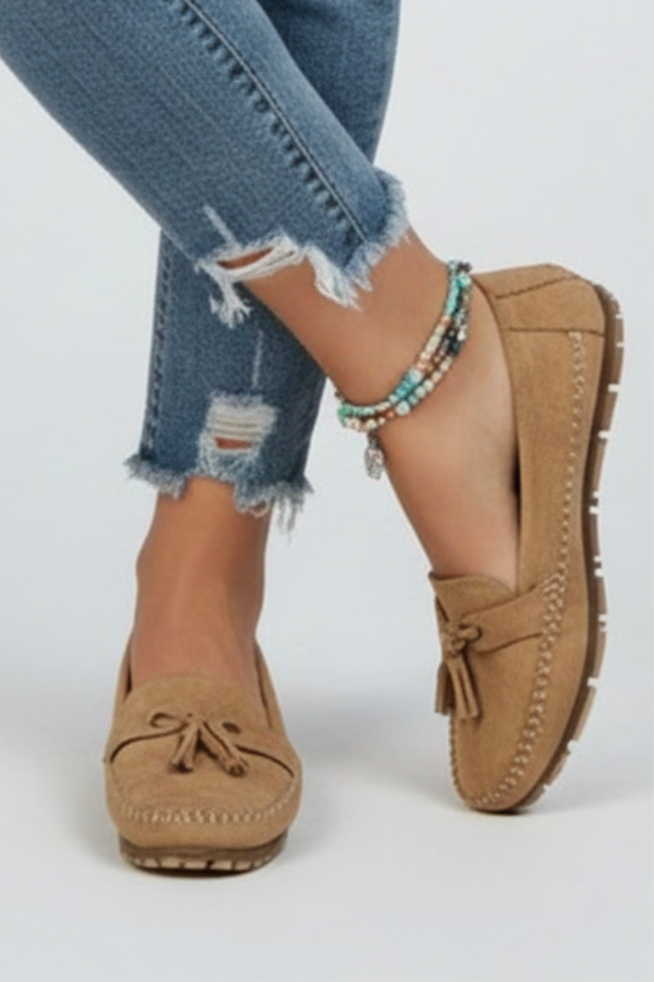 Women’s Loafers with Bow and Textured Surface
