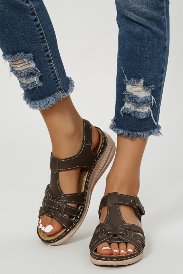 Women’s Retro Strap Sandals with Buckle Fastening